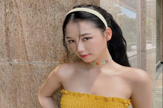 Poster of Sản phẩm mới nhất của Amee đã ra mắt